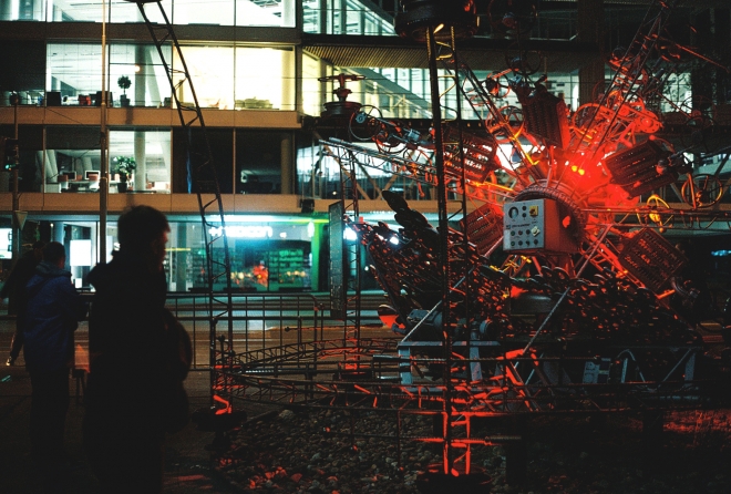 28 Deepartment, Cross club